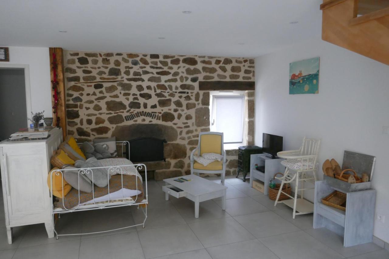 La Bergerie Des Moureres Villa Trezioux Bagian luar foto